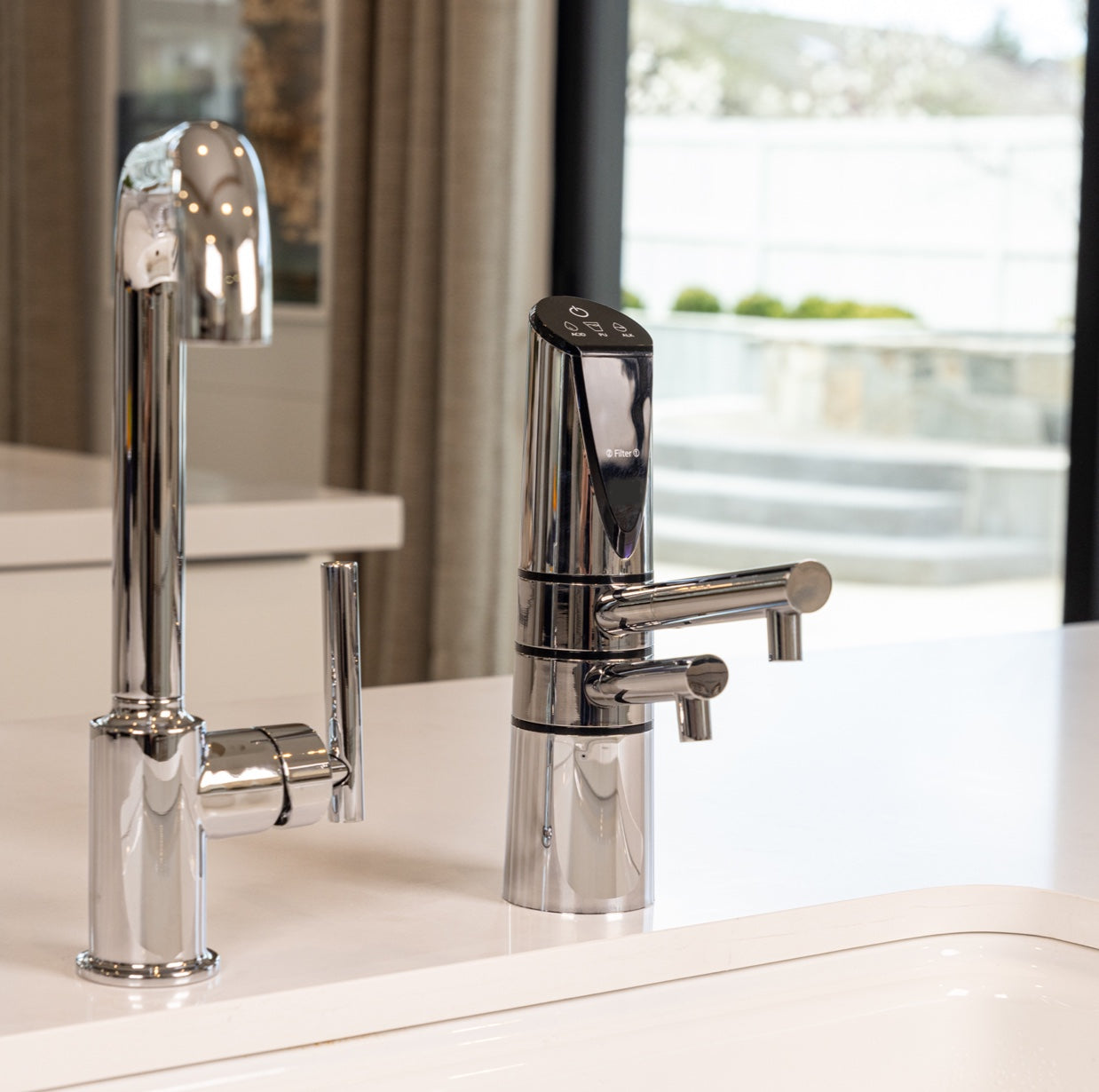 AlkaViva Delphi H2 Undersink Alkaline Water Ionizer 20004101