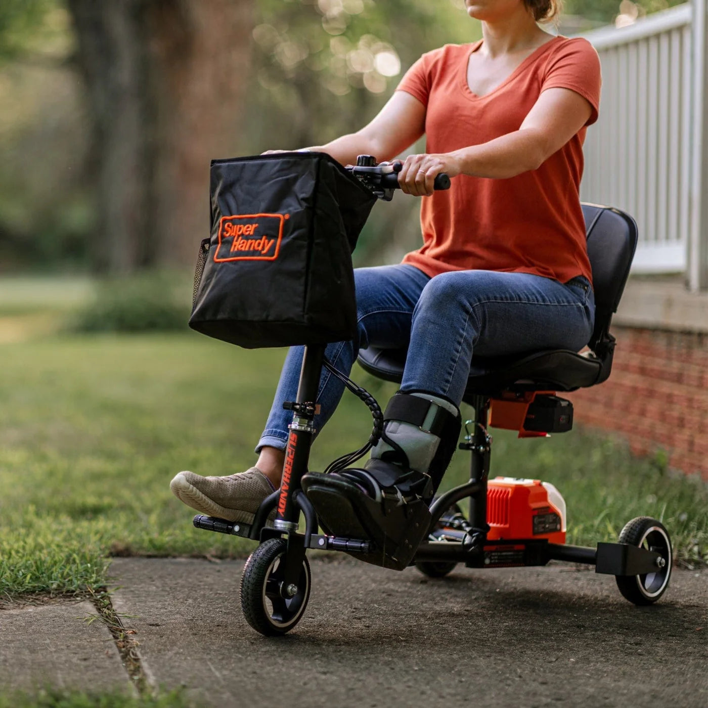 SuperHandy Passport Foldable 3-Wheel Mobility Scooter + Extra Battery GUT112