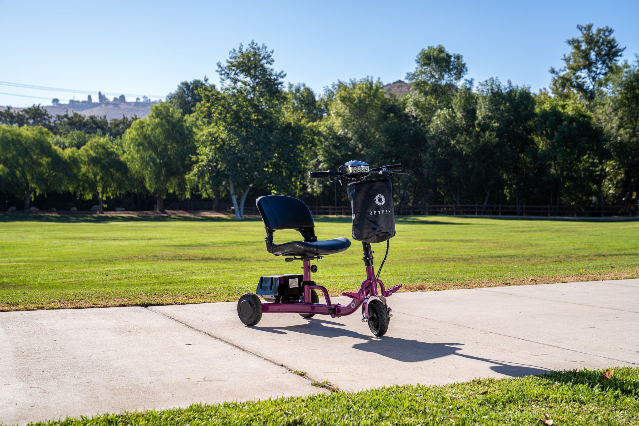 Reyhee Triad 3-Wheel Compact Folding Electric Mobility Scooter + Extra Battery R300