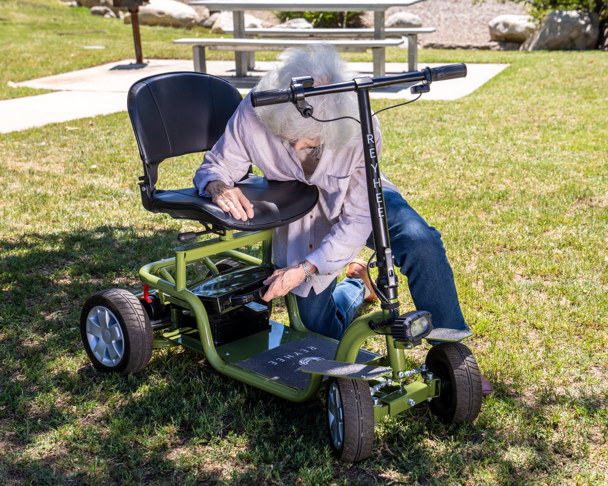 Reyhee Exo 4-Wheel Electric Mobility Scooter RF02