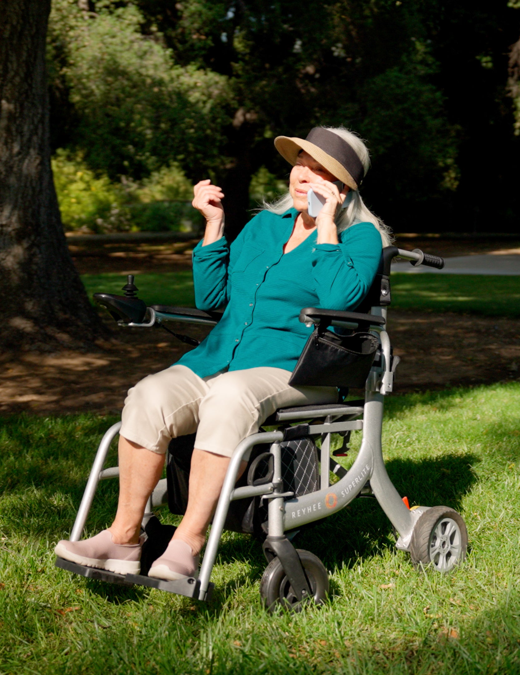 Reyhee Superlite 3-in-1 Electric Foldable Wheelchair XW-LY001-A