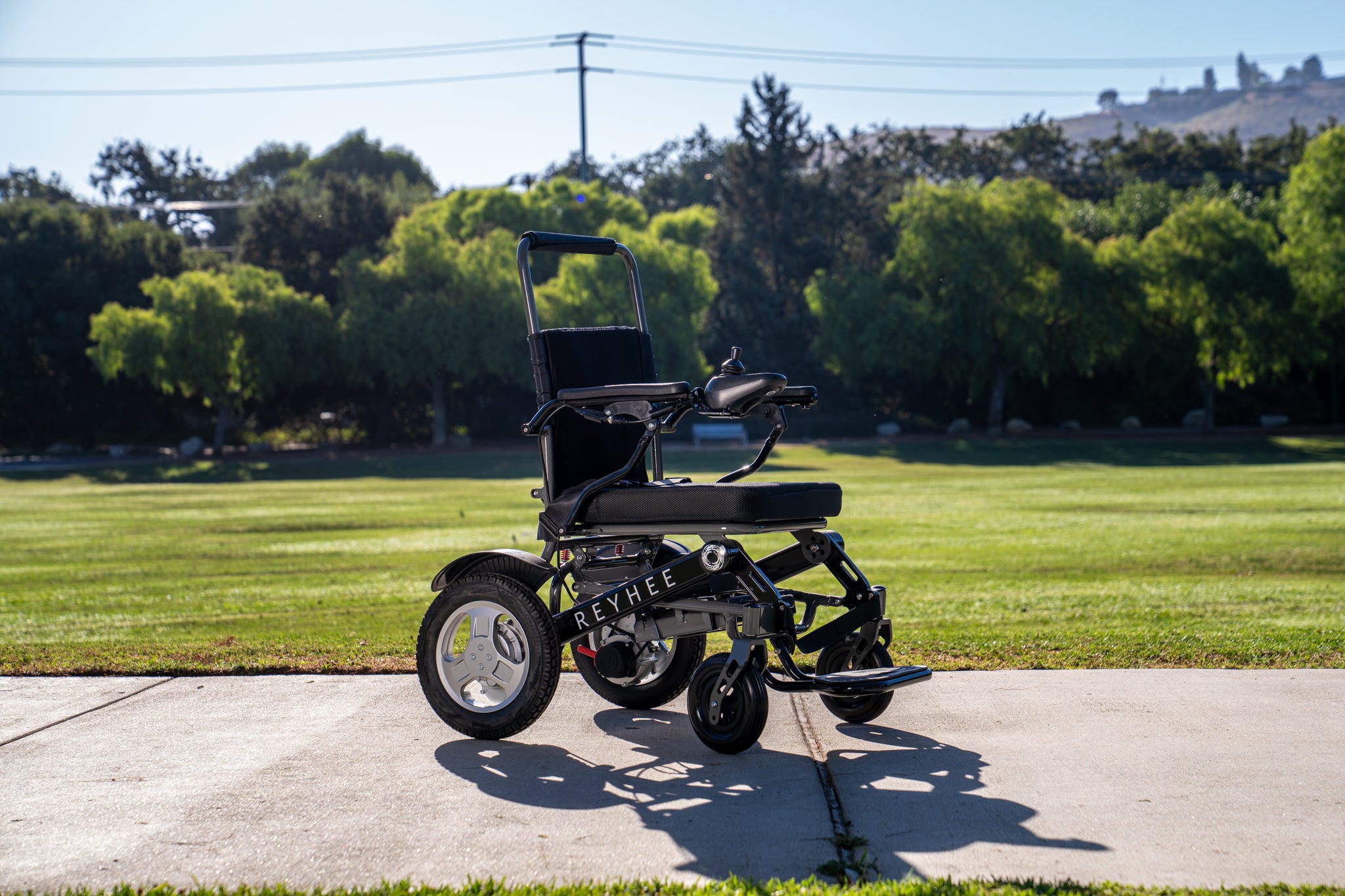 Reyhee Roamer Folding Electric Wheelchair XW-LY001