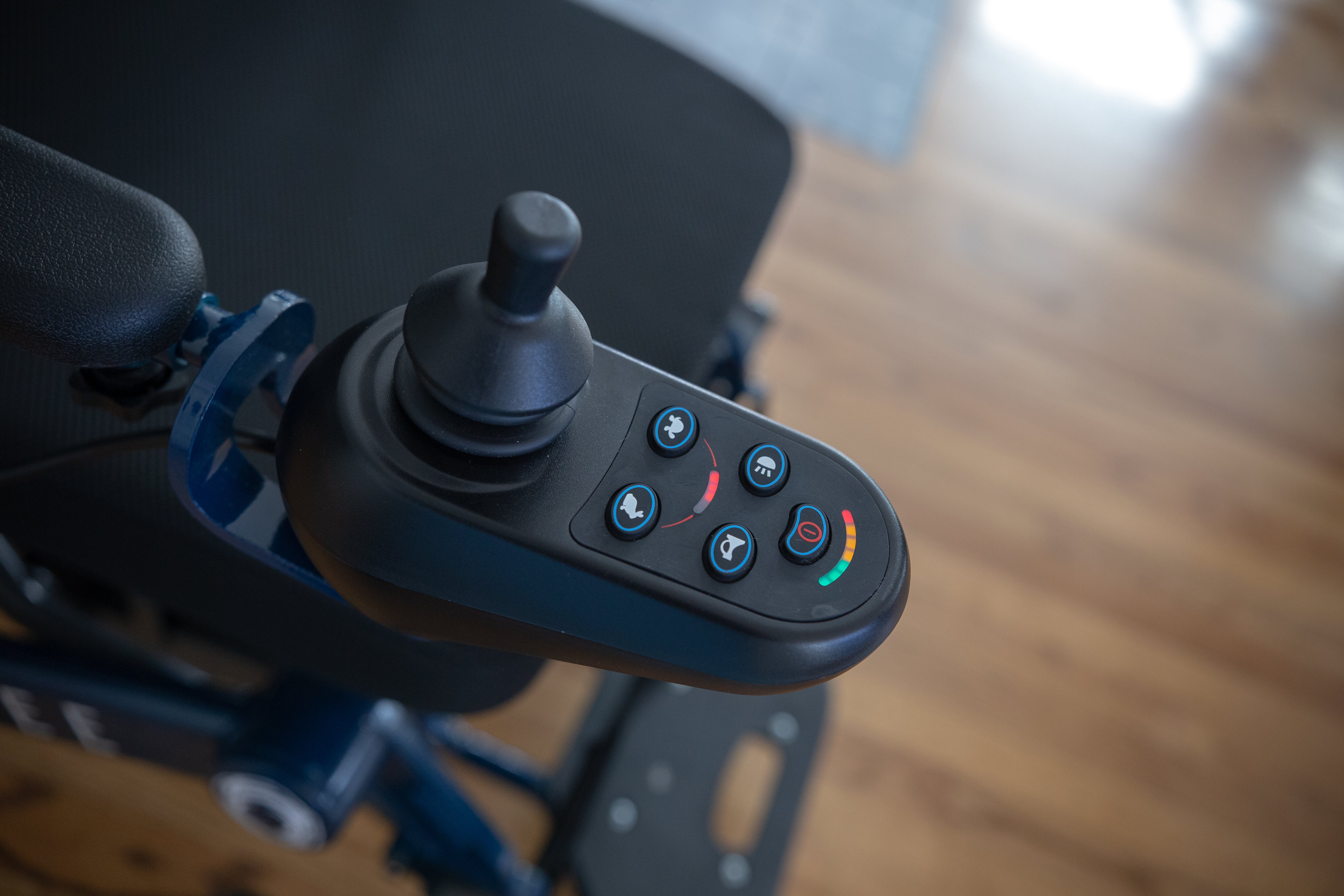 Reyhee Roamer Folding Electric Wheelchair XW-LY001