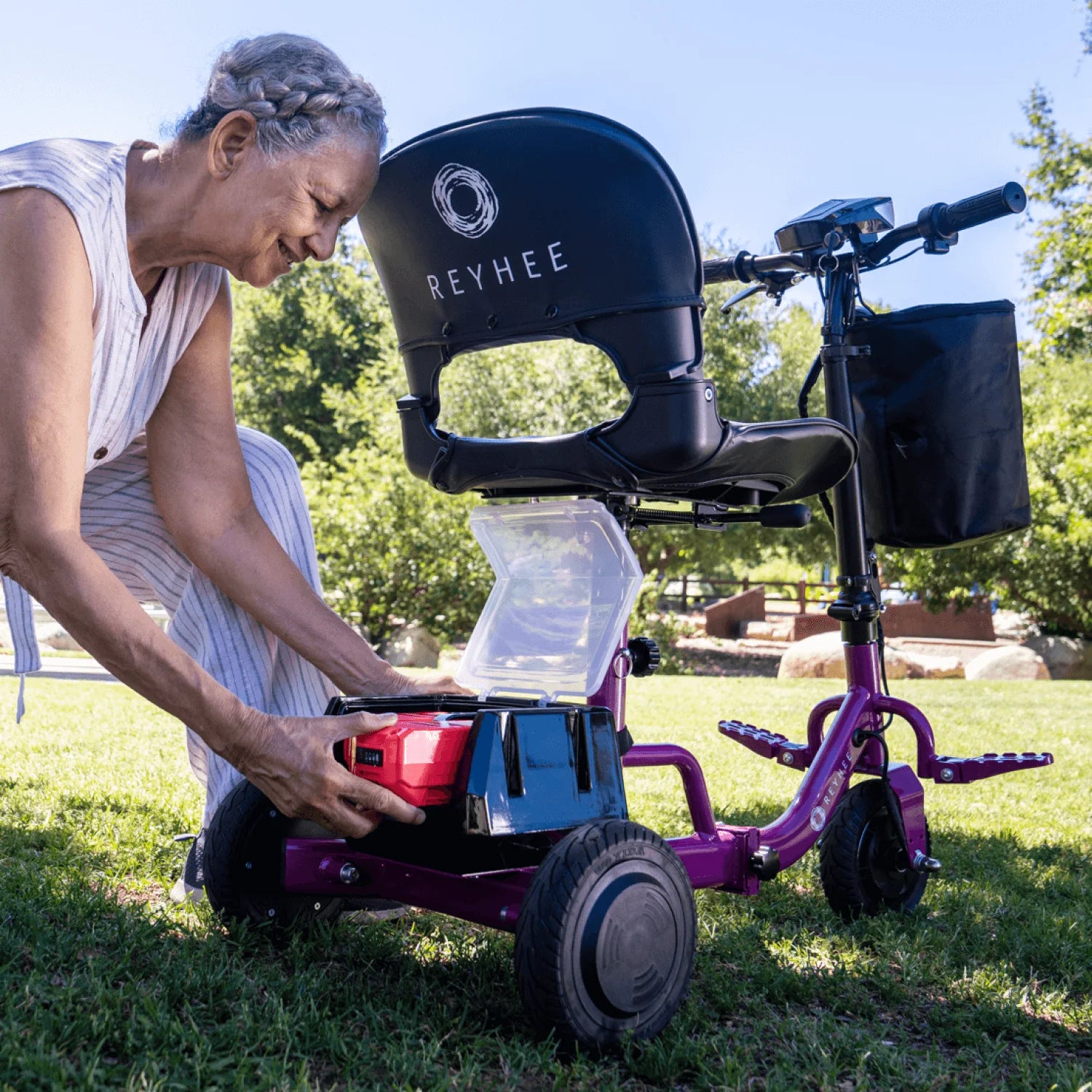 Reyhee Triad 3-Wheel Compact Folding Electric Mobility Scooter + Extra Battery R300