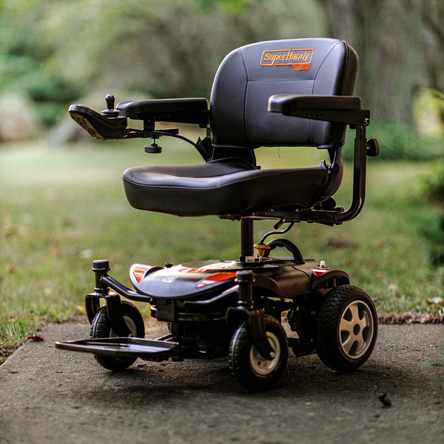 SuperHandy GoRide CRZ Powerchair GUT172